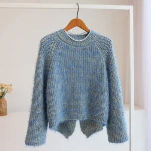 [잇수다] 브쉬르 헤어리 보카시 언발 뒷트임 라운드 니트