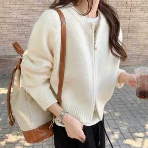 [라일리여성의류] Rly 투웨이 지퍼 여성 탑 니트 가디건 세미크롭 라운