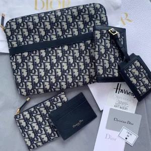 디올 오블리크 트래블키트 S5476CTZQ