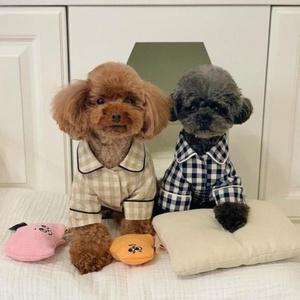 귀여운 체크무늬 강아지 실내복 잠옷 내복 커플룩