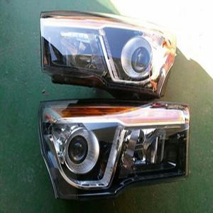 코란도투리스모 순정 중고 헤드램프 헤드라이트 라이트 전조등