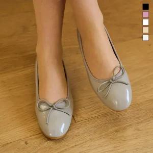 미르바네스슈즈 유광 리본스트랩 플랫슈즈