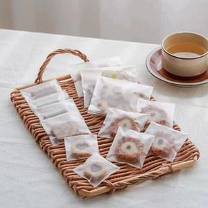 프로스트 반투명 OPP 백 100개 - 쿠키, 초콜릿, 사탕, 디저트, 스낵 팩, 빵 포장에 적합 접착식, 미니, 선물 포장 봉투(2.8 x 2.8 인치)