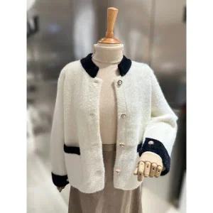 [레코브](타임스퀘어점패션관)배색 니트 가디건(LC61EYCD601X)