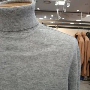 [트레몰로] HC10 2025겨울 니트폴라 세정 트레몰로 울혼방 롱터들넥 니트티셔츠 TR (S41377670