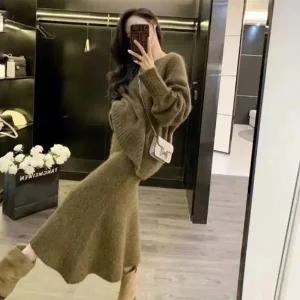 [다잇템] 여자 귀여운 인어공주 여유핏 스웨터 롱 원피스