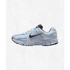 [나이키] NIKE 줌 보메로 5 W - 블루 틴트 플래티넘 틴트 메탈릭 플래티넘 블랙 FJ2028-401 238761