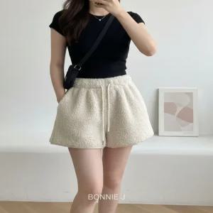 [보니제이]보니제이 밴딩 스트링 겨울 숏팬츠 뽀글이 털 반바지