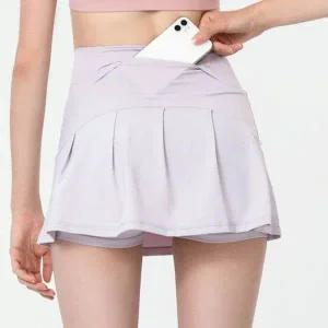 연출 팬츠 무드를 스커트 액티브웨어 스포티하면서도