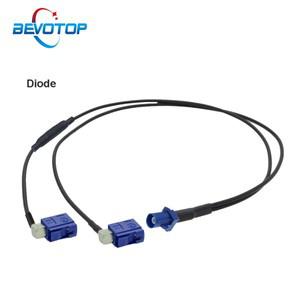 Fakra C 남성-듀얼 여성 직각 Y  분배기 케이블(다이오드 RG174 피그테일 자동차 GPS 안테나 연장 케이블