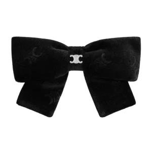 [셀린느] 트리옹프 스탬프 리본 헤어 클립 블랙 461QB2BPO 38NO