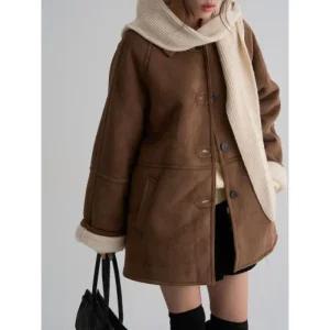 에잇세컨즈 8seconds 스웨이드 칼라넥 하프 무스탕 브라운