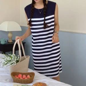 나엘 국산 여성 라운드 스트라이프 민소매 니트 원피스 JLE-WDR-2457-네이비