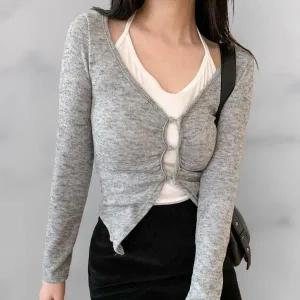 [신세계라이브쇼핑][옷자락] 여성 슬림핏 홀터넥 배색 니트 레이어드 셔츠