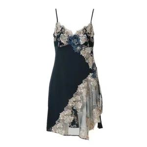 [갤러리아] 살루트 프리미엄 화려한 컬러감과 과감한 레이스의 풀슬립(DFS0467 NB)