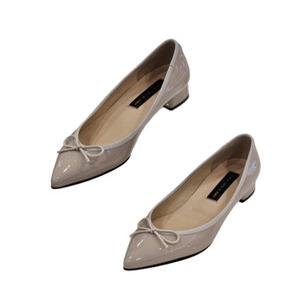 [세라] VICTOR CHOI & JAMES 양가죽  포인트토 플랫슈즈  (3cm)  W23P102   2COLOR