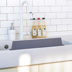 [신세계몰]싱크대 실리콘 물튐방지 물박이 흡착식 워터가드