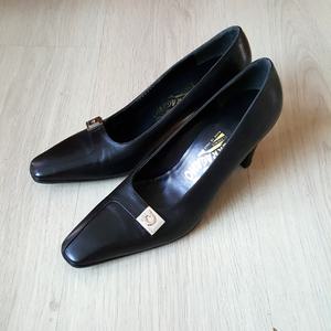 4001825 살바토레페라가모펌프스/알쓸중고상품