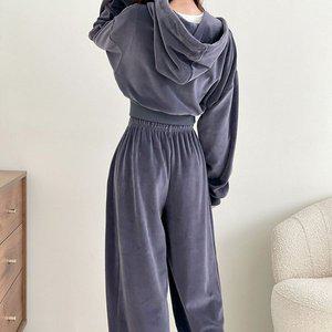 [기타]겨울 댄스팀 벨벳팬츠 크롭후드티 일자통바지 세트