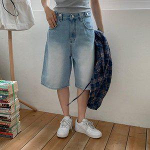 [옷자락]여자 여름 캐주얼 코튼 연청 버뮤다 와이드 데님팬츠_P369887850