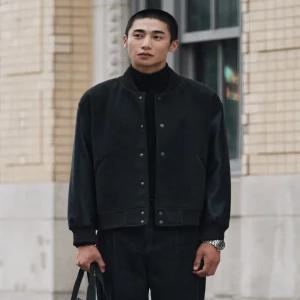 [STCO] 레더 소매 바시티 점퍼_차콜 그레이 (세미오버핏)-SJPVC54NSC