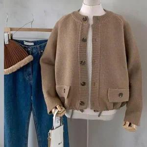 [하프클럽/]여성 더블포켓 스트랩 롱슬리브 단추 카디건
