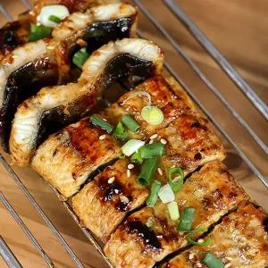 자포니카 완벽 손질 민물장어 손질후 600g내외 1-3미