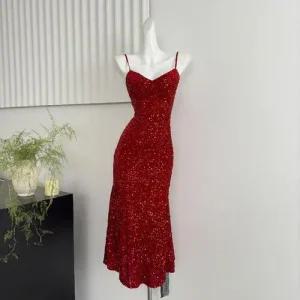 페브레로 민소매 원피스 레드 가을 스팽글 생일 나시 블랙 스커트 UNO3