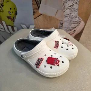 크록스 HC03 클래식 라인드 클로그 화이트 남여공용 겨울 샌들 슬리퍼 방한화 203591-