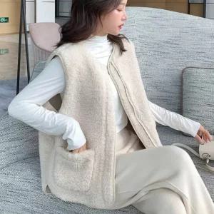 여성 양털 후리스 조끼 3색상 따뜻한 플리스 베스트 집업 단추 2종 사무실 데일리룩
