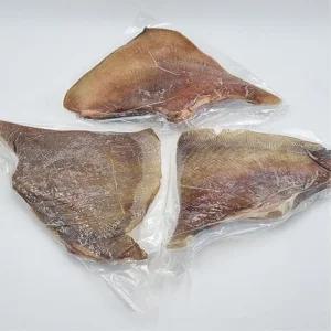 서해의 군산의 명물 국내산 찜용 손질 홍어 냉동 550g / 가오리