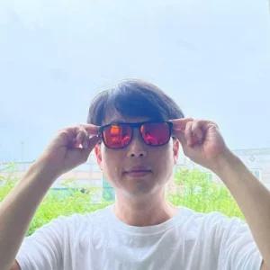 사각 뿔테 레드미러 편광 선글라스