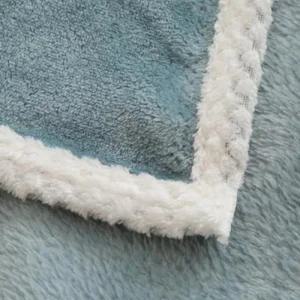 담요 중형등산가방배낭 블랭킷 차박 캠핑 이불 크리미촉감중독