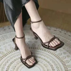 인기상품 하이힐샌들 스트랩발목끈샌들6526 [WE5D6F2_250915]