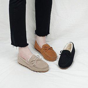 [디아]파우 스웨이드 리본 털안감 모카신 겨울 로퍼 2cm