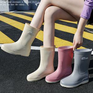 베리슈 여성 패션 미들 레인부츠 여름 장마 식당 주방 위생 고무 장화 롱 레인슈즈