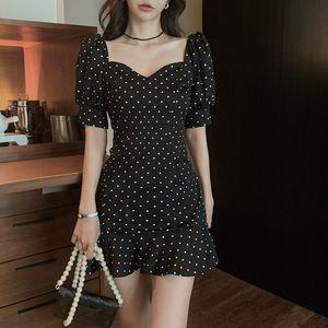 잘생쁨 날씬해보이는원피스 빅사이즈 섹시 여름 홀복 30대 퍼프 미니 셔링 원피스