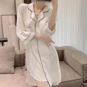 홈웨어 잠옷러블 7부소매 밑단트임 앞뒤 언발 실크 파자마