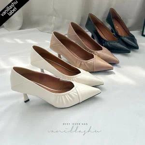 [바닐라슈][단독기획] 루니즈 소프트 슬림V컷 몰드창 셔링 펌프스(6cm)