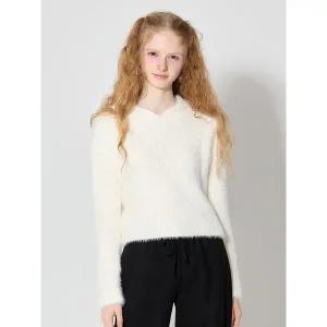 [하프클럽/오조크]날개사 샤기 후드 크롭 니트(택가격 112000원)