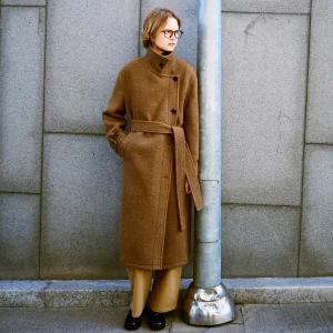 [롯데백화점]온앤온 하이넥 벨티트 오버핏 울 코트 NEW5XHB25_7J