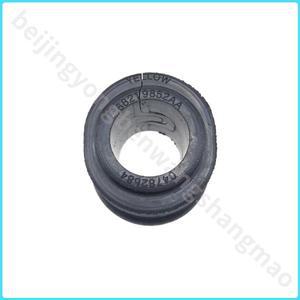 68219852 AA는 크라이슬러 300C 닷지 전쟁 말 충전기 챌린저 전면 스태빌라이저 바 고무 슬리브 라이너에