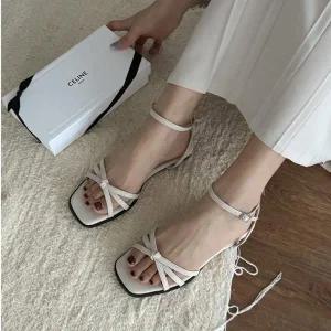 앵글 여성 샌들 여자끈샌들 가을신상 웨지 힐 끈샌들 (WE83487)