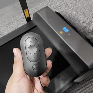 가볍고 접이식 런닝머신