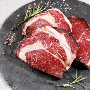 드라이에이징 숙성 한우 등심 600g,한돈 목살 900g