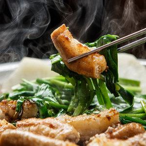 한우곱창 소곱창 200g 참소스1개 스팀초벌 구이 전골 냉동 안주 캠핑 간식