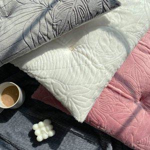 [한스갤러리]마리아 극세사 방석 사각 식탁 의자 사무실 쿠션 겨울 방석