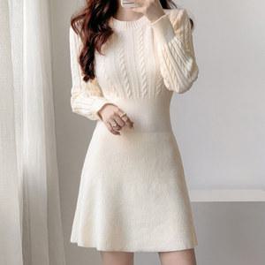 바나나X 여성 꽈배기 니트 미니 원피스 DSWA-E31