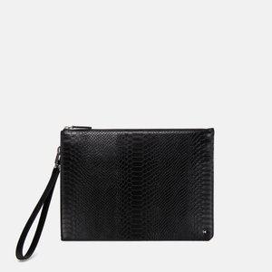 [메트로시티](하남점)클러치백 미듐 M241PC8881Z