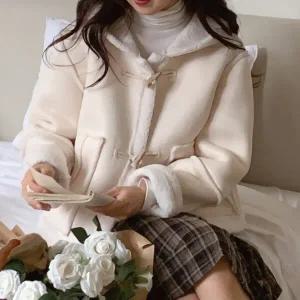 여성 겨울 양털 떡볶이 단추 후드 무스탕